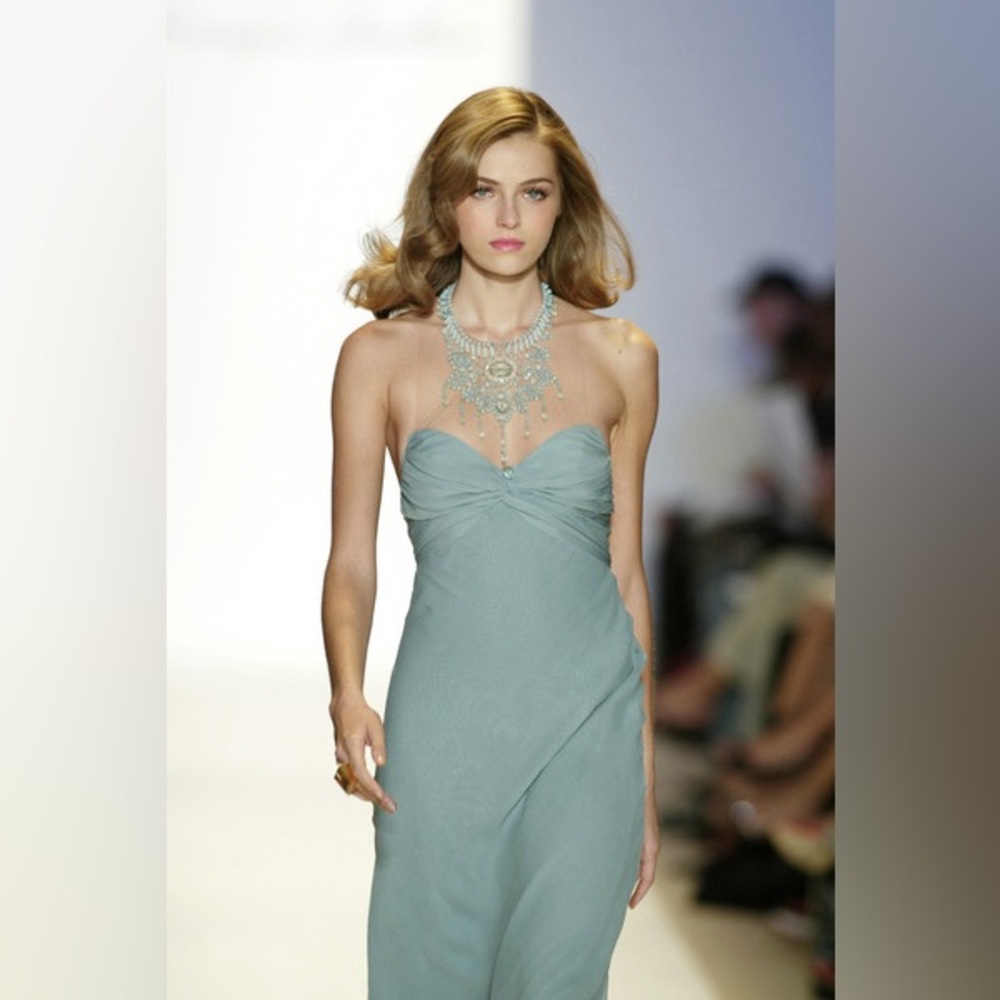 Monique L'Huillier Seafoam Green Dress Gown Halter Beaded Silk 4 Chiffon Small S